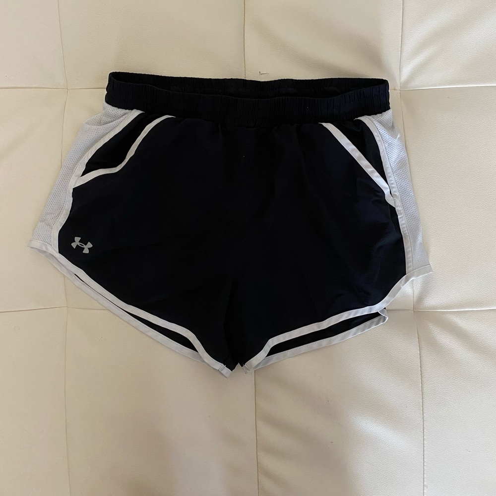 WOMENS FLY BY RUNNING SHORTS UNDER ARMOUR